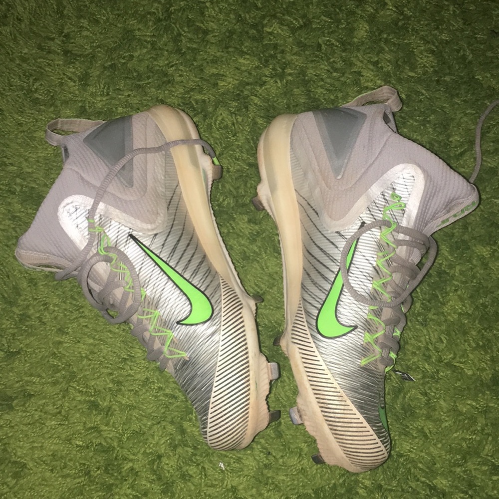 Nike Trout 3 Baseball Cleats - Picture 2 of 4